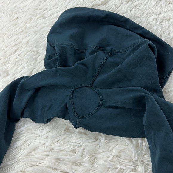 Lululemon Reveal Crop (Stripes 17") Submarine - Picture 3 of 6